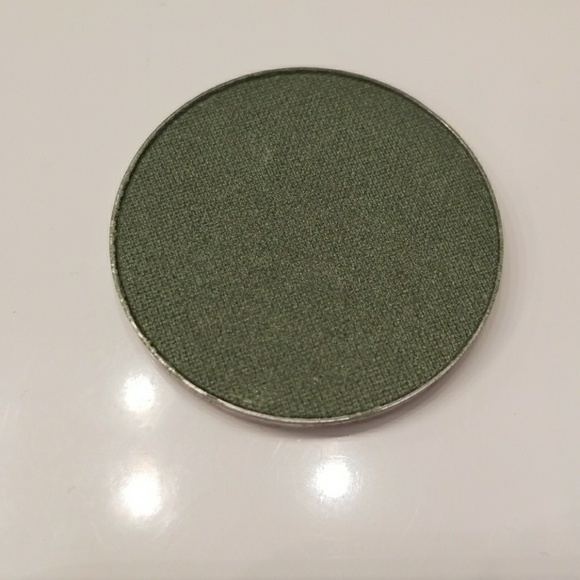 New Stila eyeshadow single - jade - Picture 3 of 6